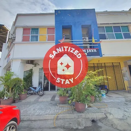 Oyo 90202 Hotel Alam Jaya